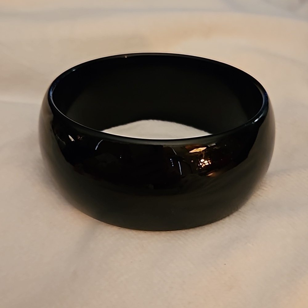 VTG Black Acrylic Chunky Wide Bangle Bracelet - Picture 4 of 4